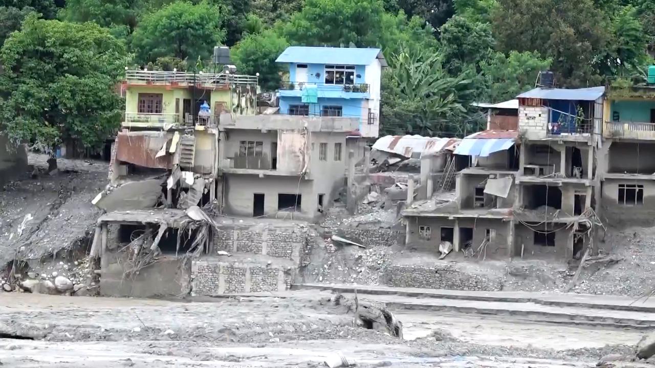 Video thumbnail for Nepal: Mudslide death toll in Nepal rises to 1,374: police.