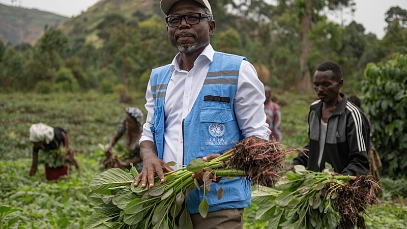 Video thumbnail for UN envoy visits displaced communities in eastern DR Congo