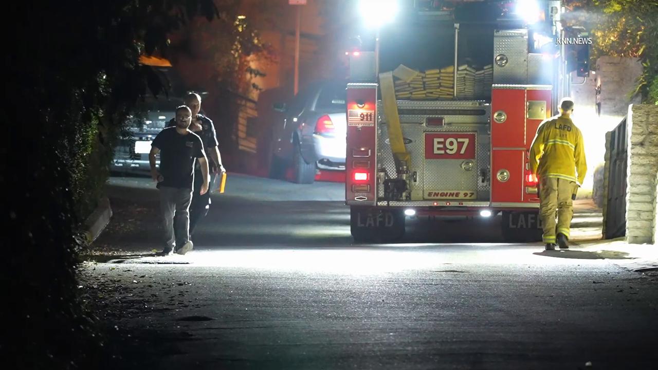 Video thumbnail for US, Los Angeles: Hollywood Hills Stabbing Incident Leads to Officer-Involved Shooting.