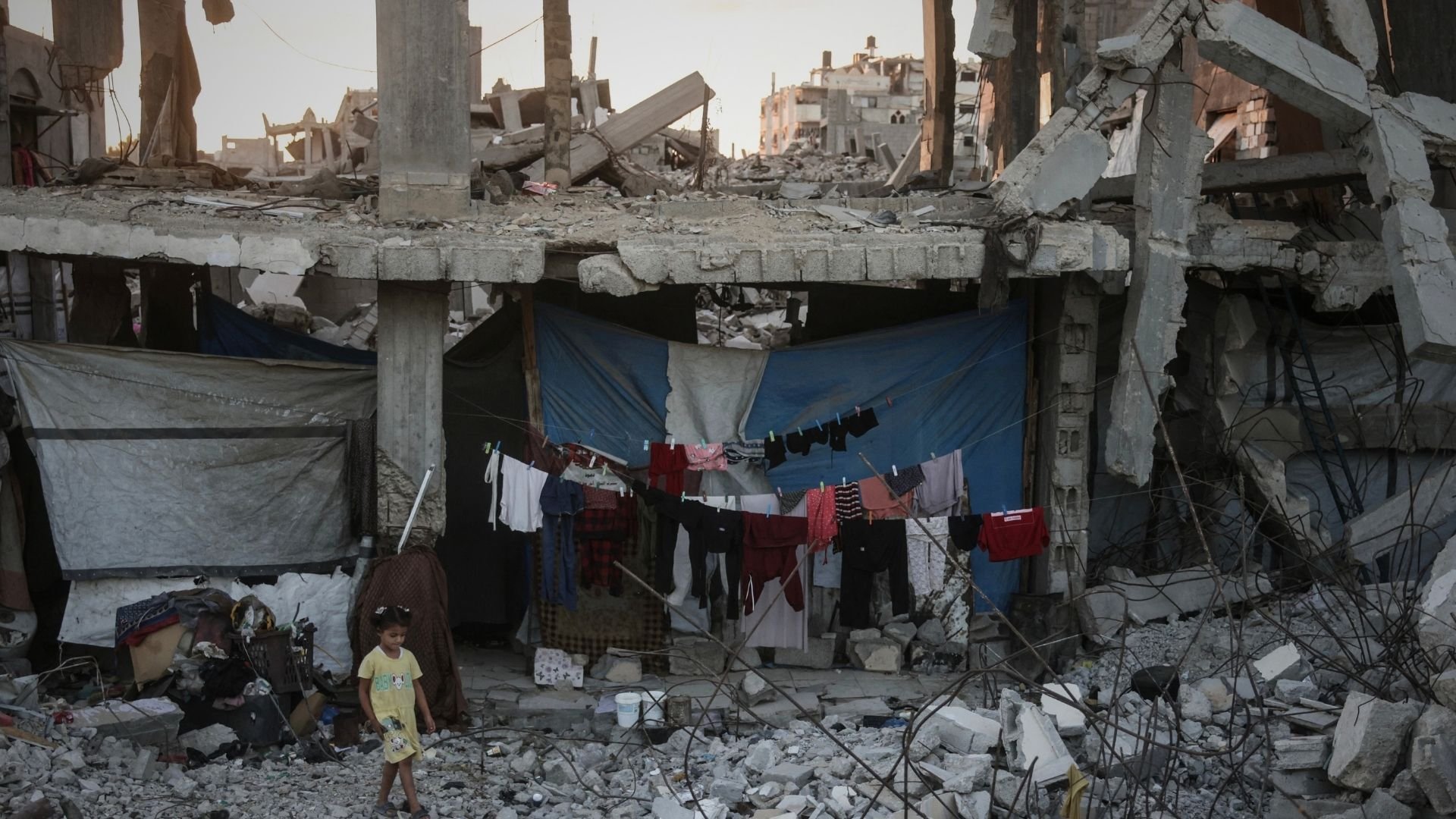 Video thumbnail for UN aid in Gaza squeezed as Israel restricts access and movement