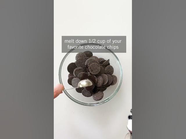 Video thumbnail for 🍓Strawberry Yogurt Popsicles Dipped in Chocolate🍫 1280p 30fps