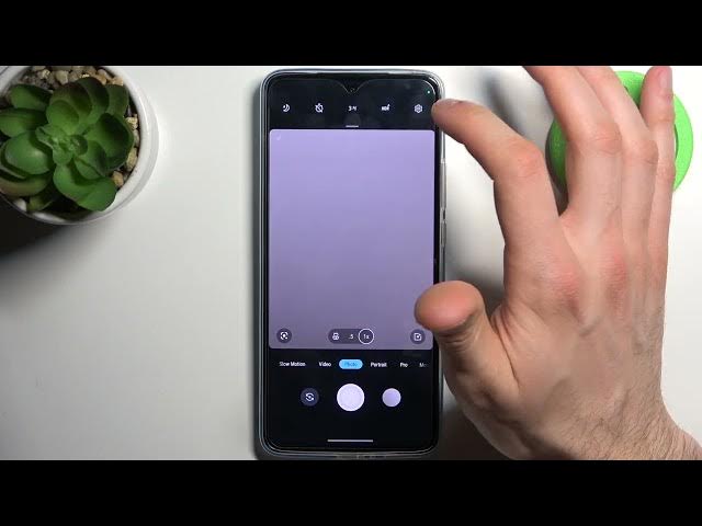 Video thumbnail for How to Change Aspect Ratio in MOTOROLA Edge 30 – aspect Ratio Management