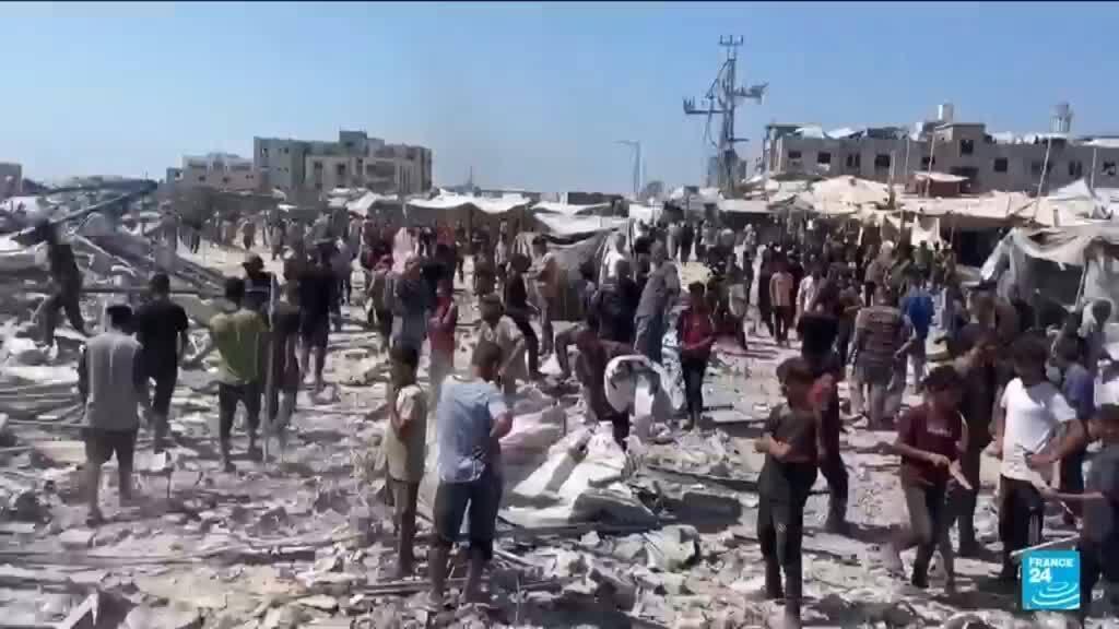 Video thumbnail for US intel revealed Israeli officials discussing use of human shields in Gaza, sources say