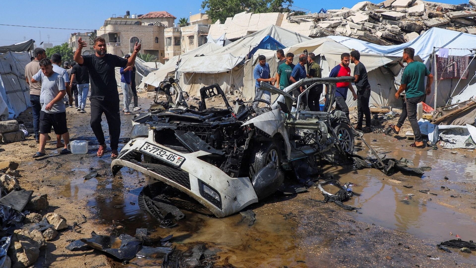 Video thumbnail for Israeli attacks on Gaza kill at least five, including children despite ceasefire