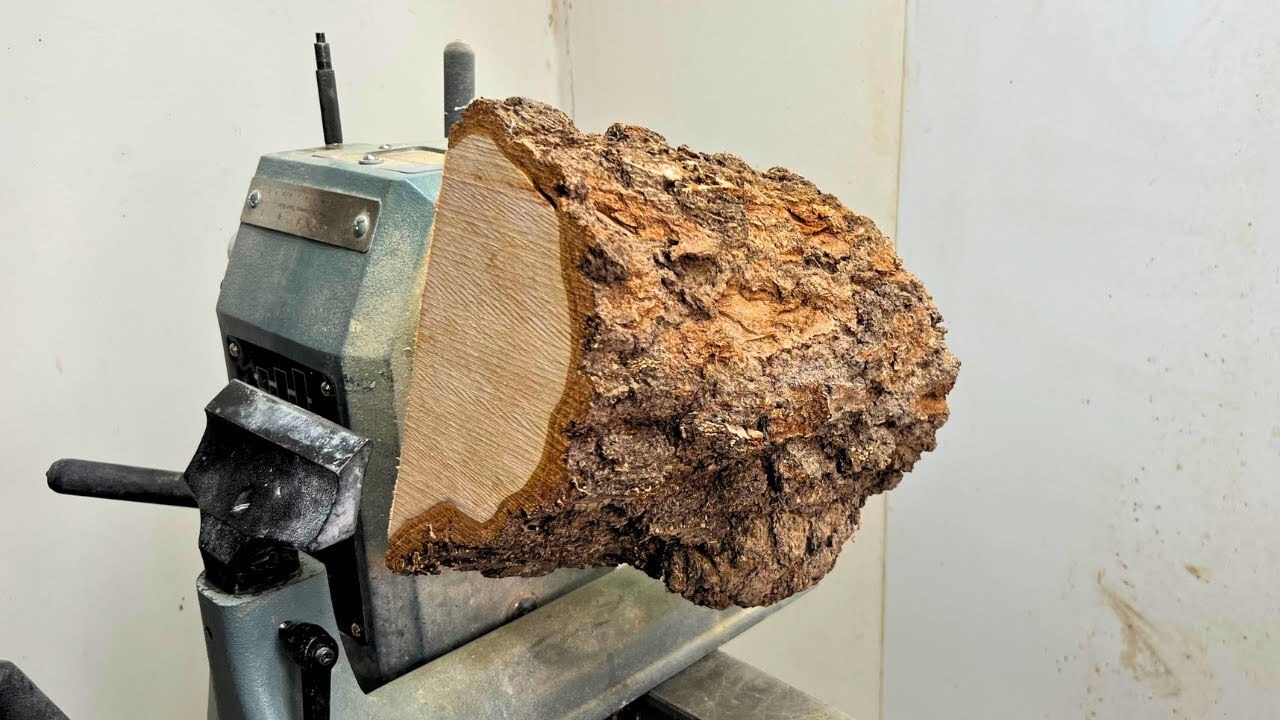Video thumbnail for Woodturning - Half a Log to a Bowl?