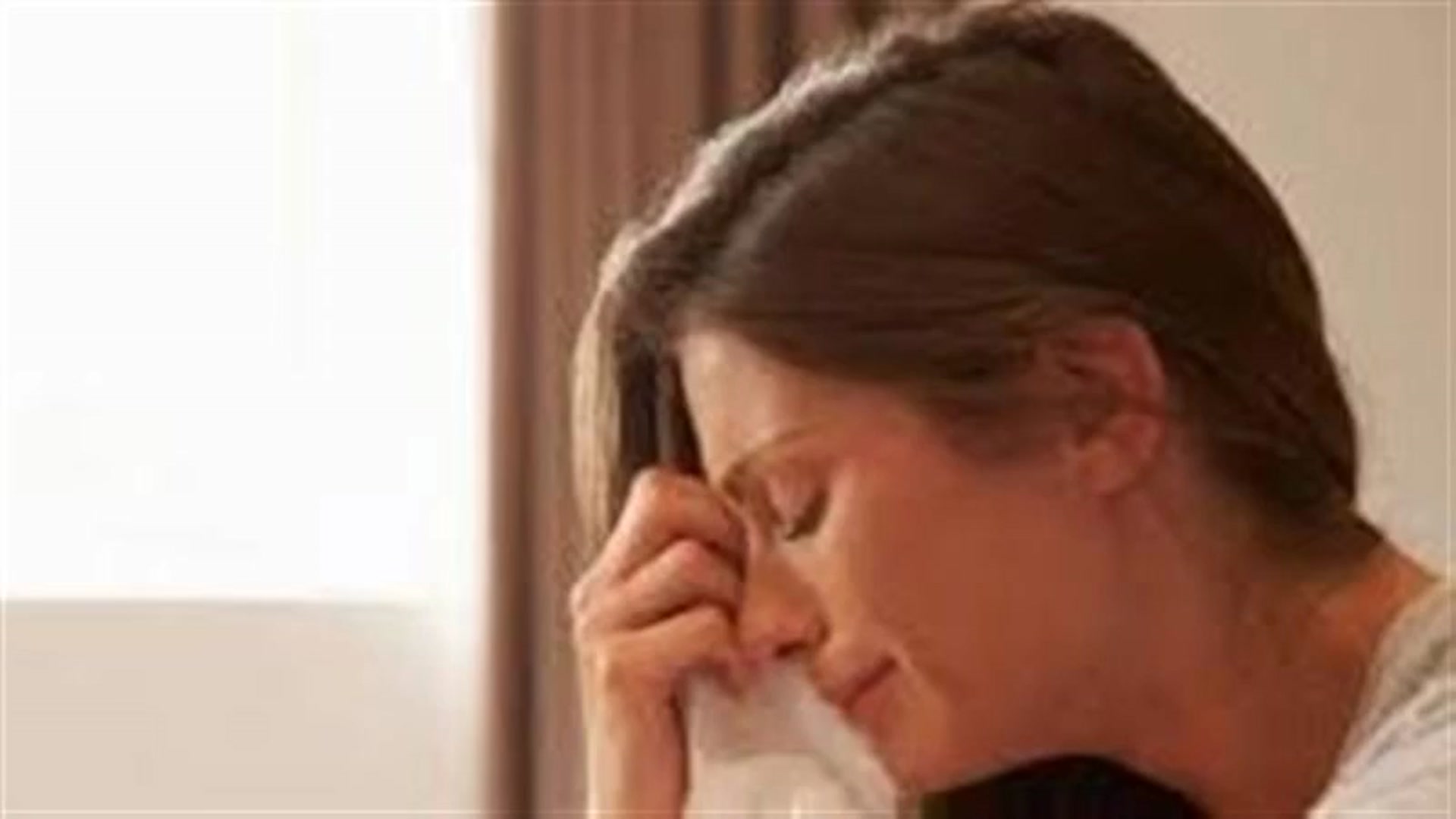 Video thumbnail for تفسير رؤية الدموع في المنام: دلالات الحزن والفرح للعزباء والمتزوجة