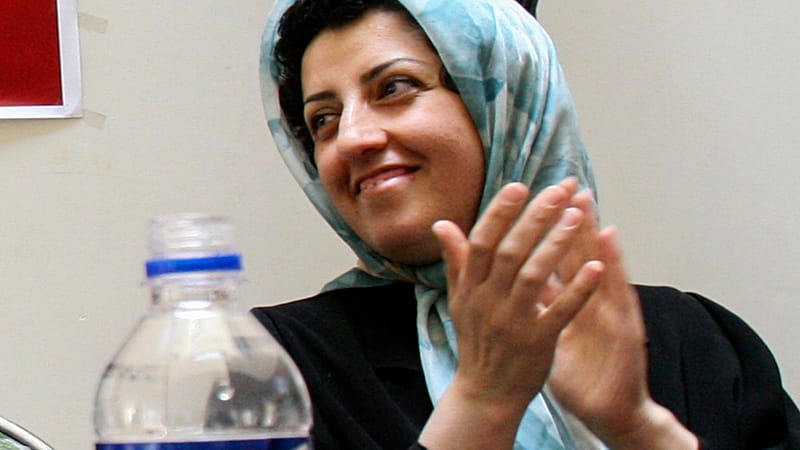 Video thumbnail for Iran sentences activist Mohammadi to six years in prison: Lawyer