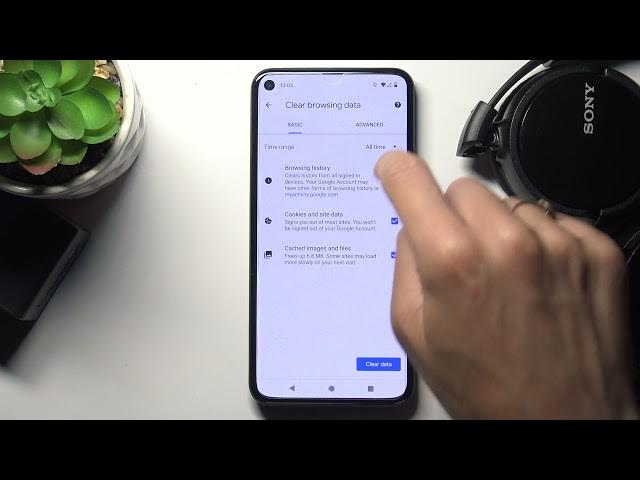 Video thumbnail for How to Clear Browsing Data from Google Pixel 5 - Clean Browser History