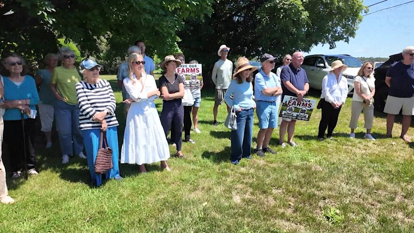 Video thumbnail for Cutchogue residents voice safety concerns over proposed battery storage facility