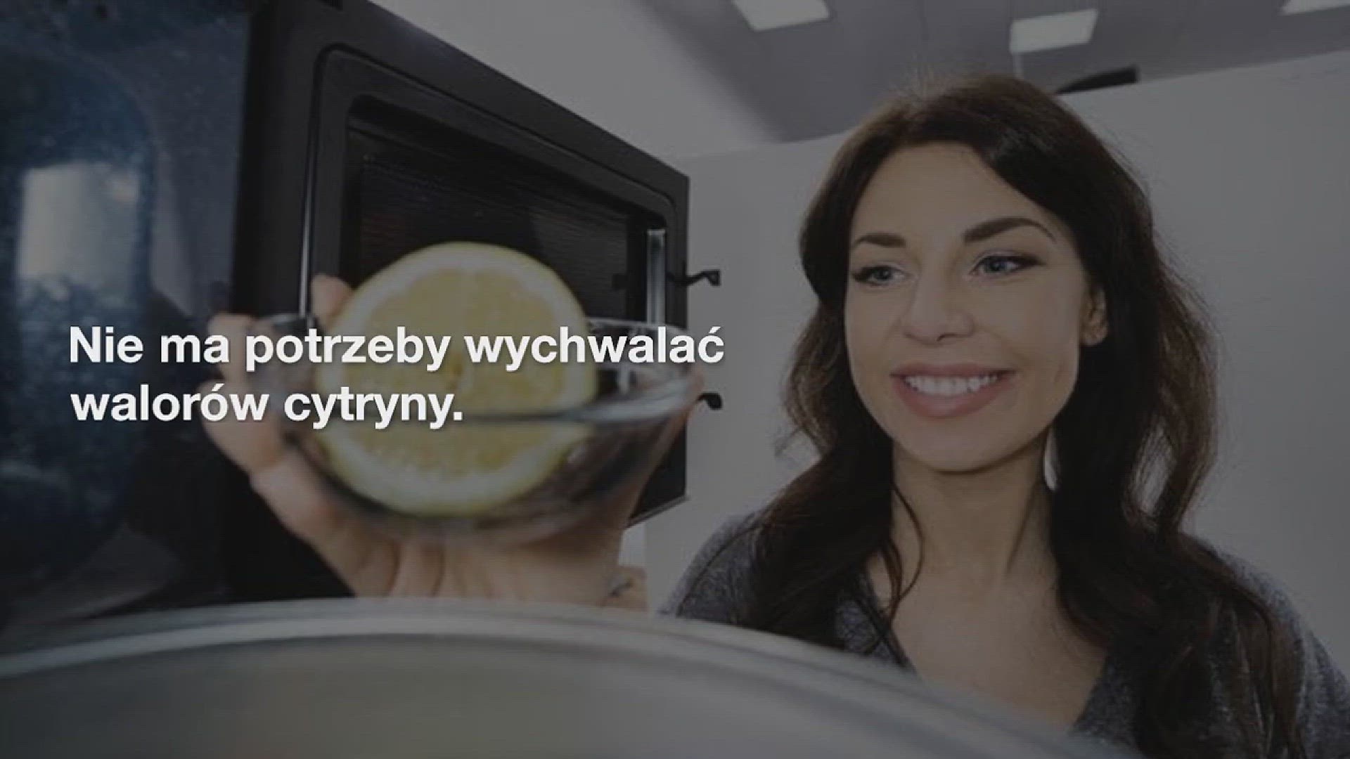 Video thumbnail for Włóż cytrynę do mikrofalówki i zobacz, co się stanie, sekretna sztuczka ułatwiająca życie