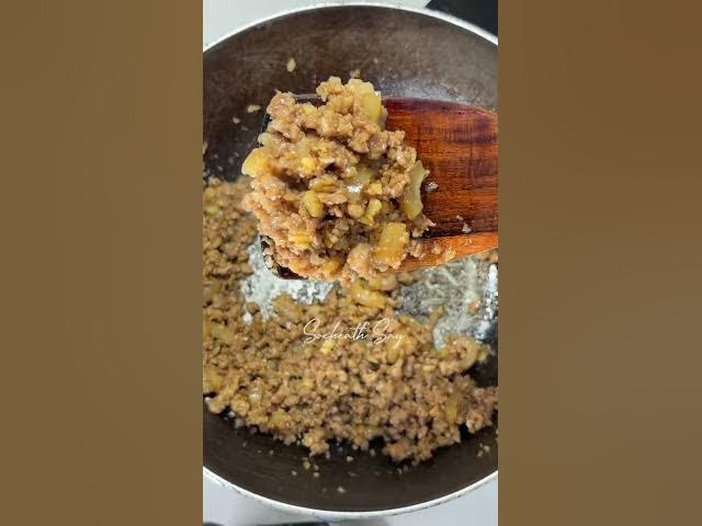 Video thumbnail for ឆាត្រកួនសៀងសាច់ជ្រូក