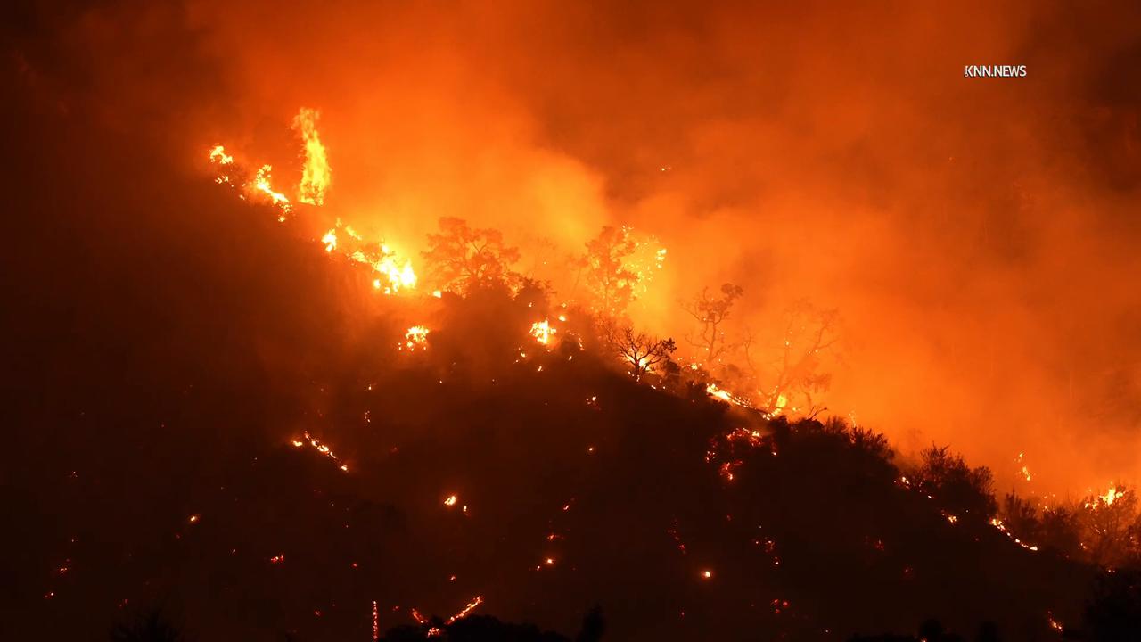 Video thumbnail for US, Los Angeles: Llano Summit Fire Grows to 2676 Acres.