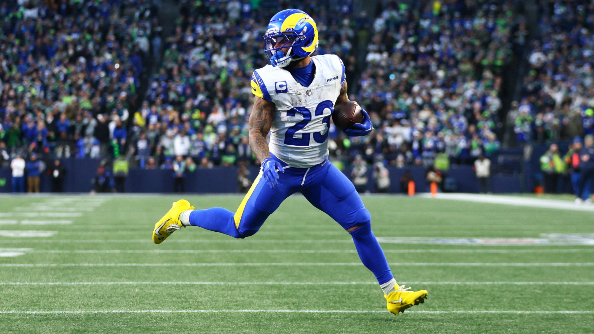 Video thumbnail for Battle of the Running Backs in Tonight's Primetime Matchup