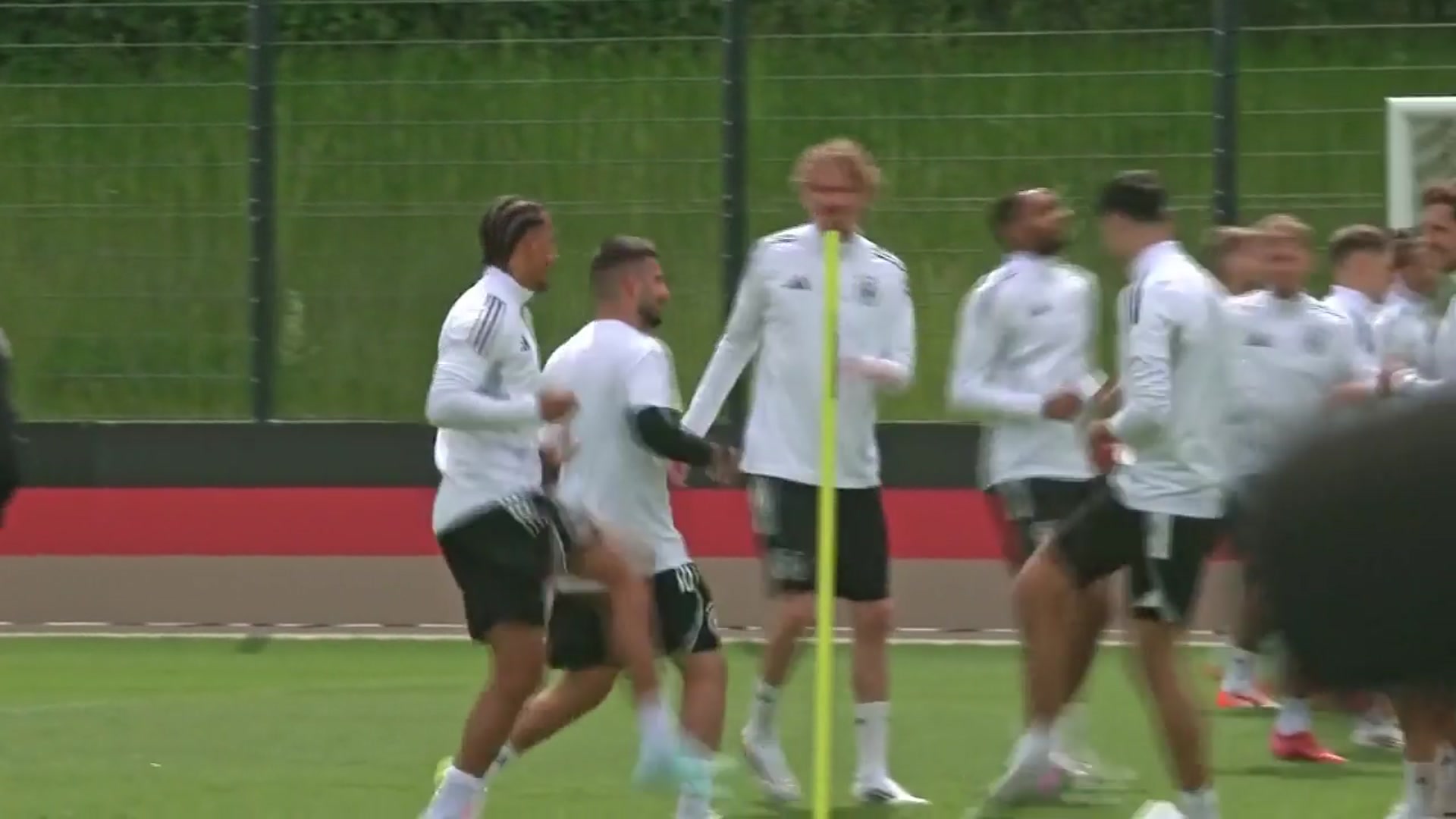 'Video thumbnail for FILE: Germany striker Woltemade joins Newcastle amid Isak standoff'