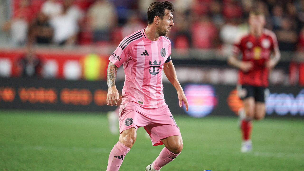 Video thumbnail for Does the MLS Know How To Handle Its Biggest Stars?