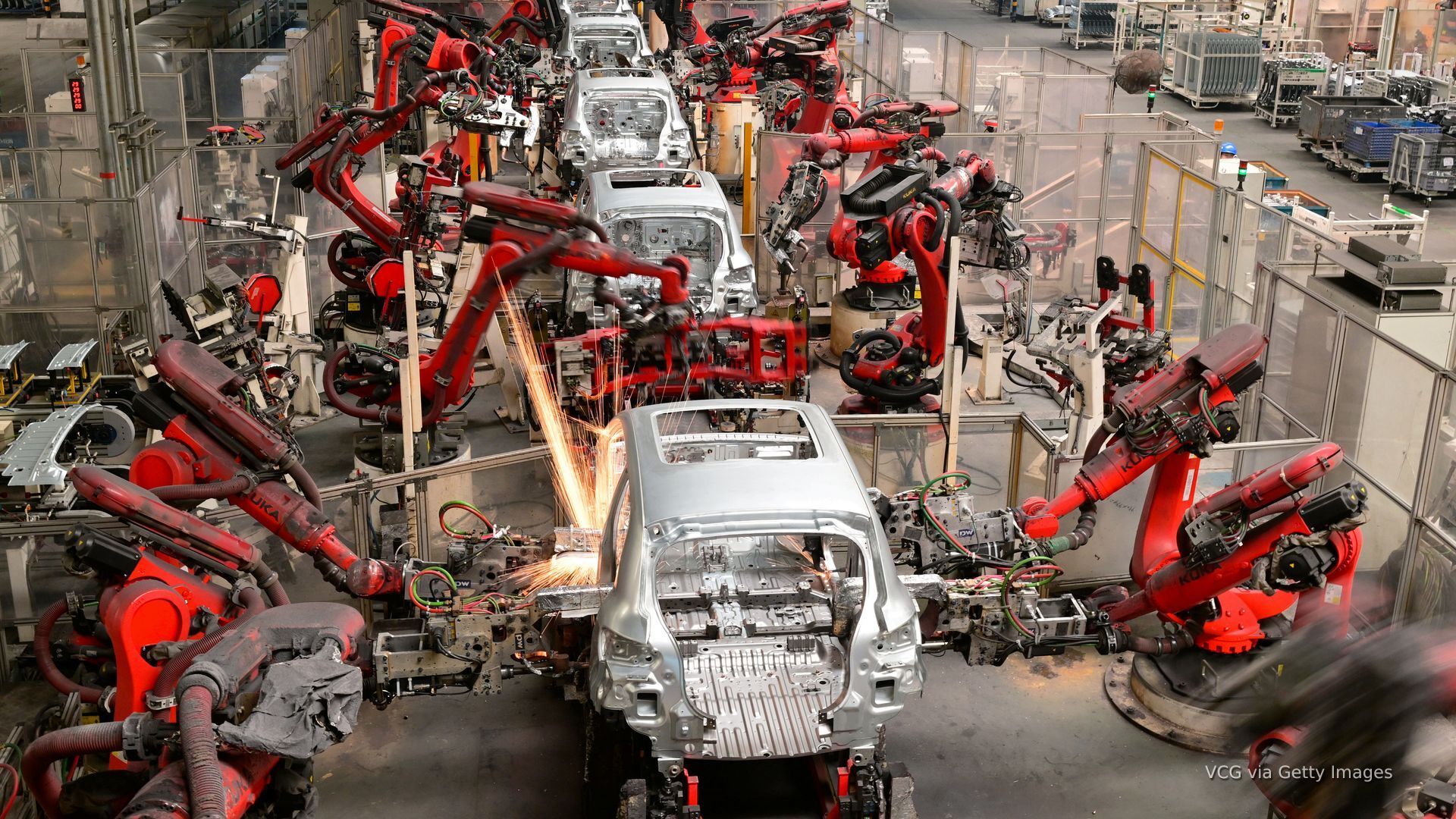 Video thumbnail for Hyundai’s US factory employs robots and humans — and skirts tariffs too