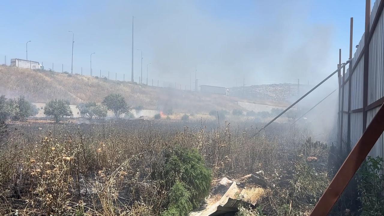 Video thumbnail for Israeli settlers attack West Bank town of Huwara, wounding five Palestinians.