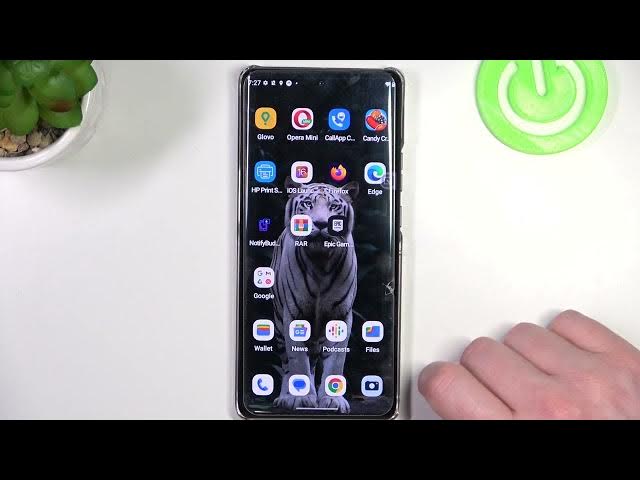 Video thumbnail for How to Emergency Call in UK with Motorola Moto X40?