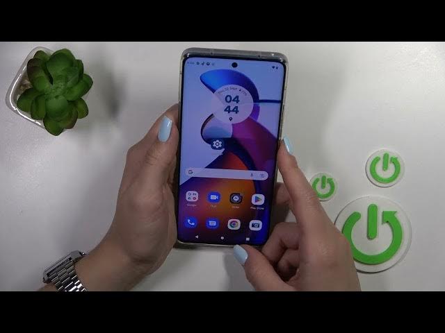 Video thumbnail for MOTOROLA Edge 30 Fusion Face Unlock Test