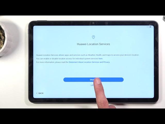Video thumbnail for How to Go Through HUAWEI MatePad 10.4 Set Up – Configuration Process