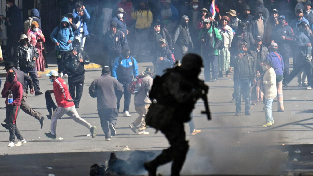 Video thumbnail for Bolivian president slashes salary by 50% to calm protests