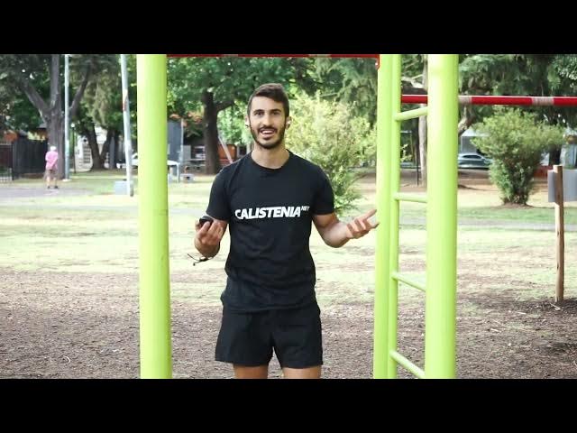 Video thumbnail for Rutina Fullbody de Calistenia EN EL PARQUE💪 Entrenamiento de Barras🔥