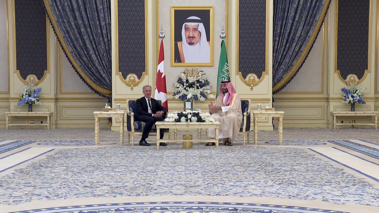 Video thumbnail for Saudi Arabia: Saudi Arabia, Canada sign MoUs to boost cooperation.