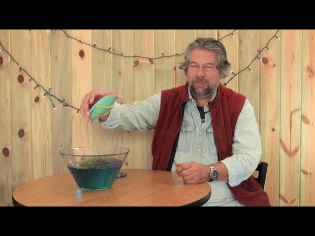 Video thumbnail for UE Roll 2 Waterproof Bluetooth Speaker Review