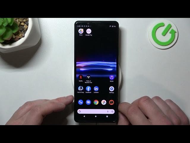 Video thumbnail for Does Sony Xperia Pro I have a Wireless Charging Option?