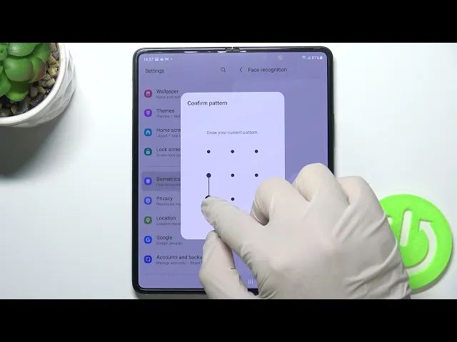 Video thumbnail for How to Speed Up Face Recognition in Samsung Galaxy Z Fold 3 5G?