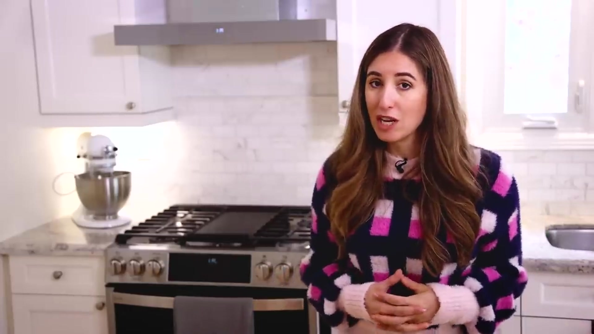 Video thumbnail for How to Clean Oven Racks with Very Little Effort(720P_HD)