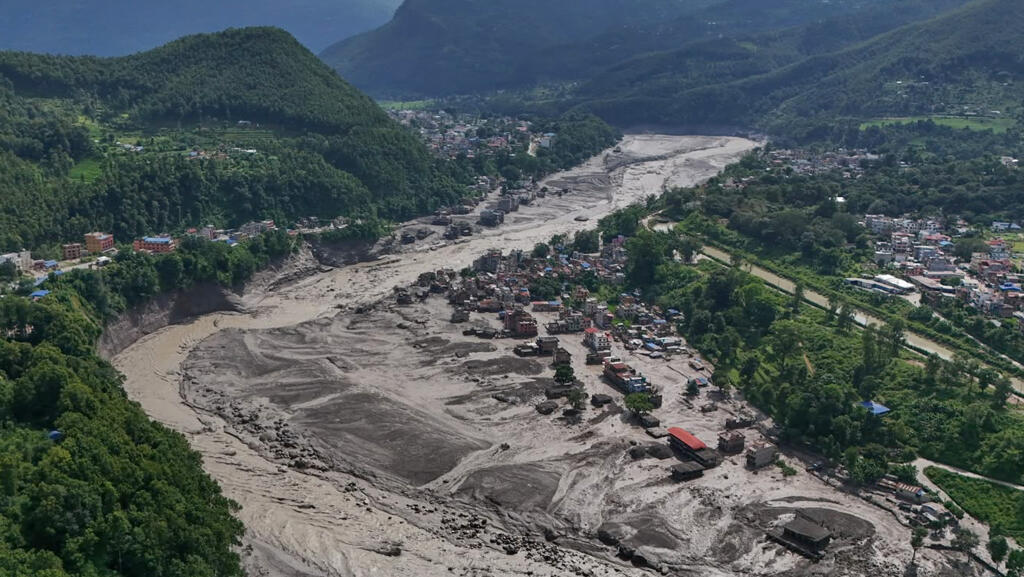 Video thumbnail for Nepal floods explained: The chain of events behind the disaster