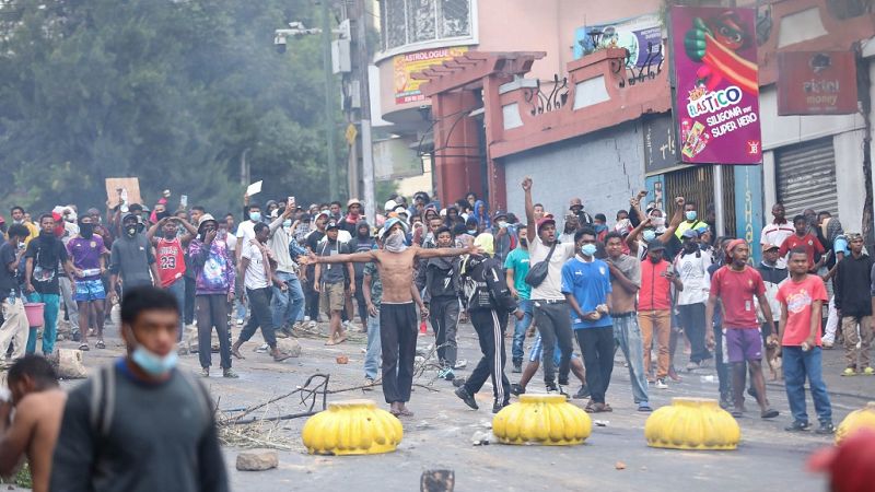 Video thumbnail for Madagascar’s youth protests escalate, demanding president’s resignation