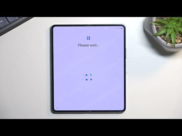 Video thumbnail for How to Set Up SAMSUNG Galaxy Z Fold4 - Full Configuration Process of Samsung Foldable Flagship
