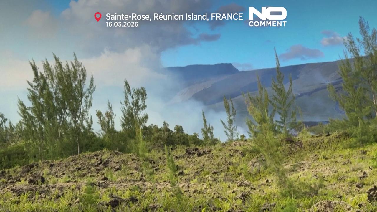 Video thumbnail for Lava flows reach ocean on Réunion island for first time in nearly two decades