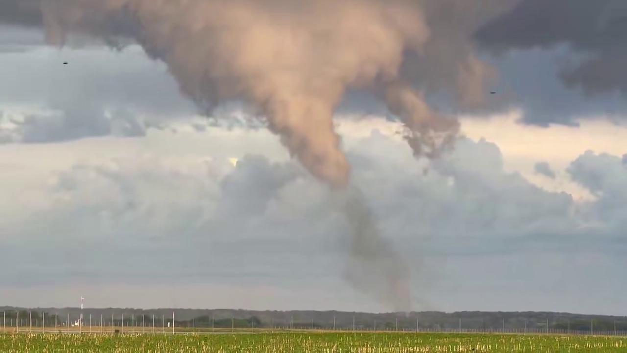 Video thumbnail for US: Severe Storms Bring Tornado Threats, Power Outages to Central Indiana 2.