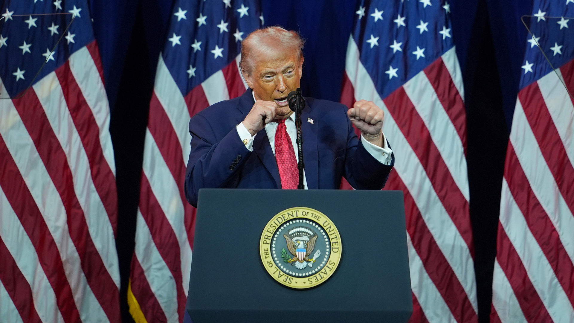 Video thumbnail for Trump praises tactically ‘brilliant’ operation against Nicolas Maduro