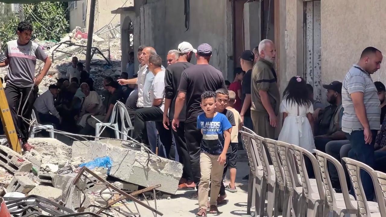 Video thumbnail for Palestine: 5 Palestinians killed in Israeli airstrikes on Gaza City: civil defense.