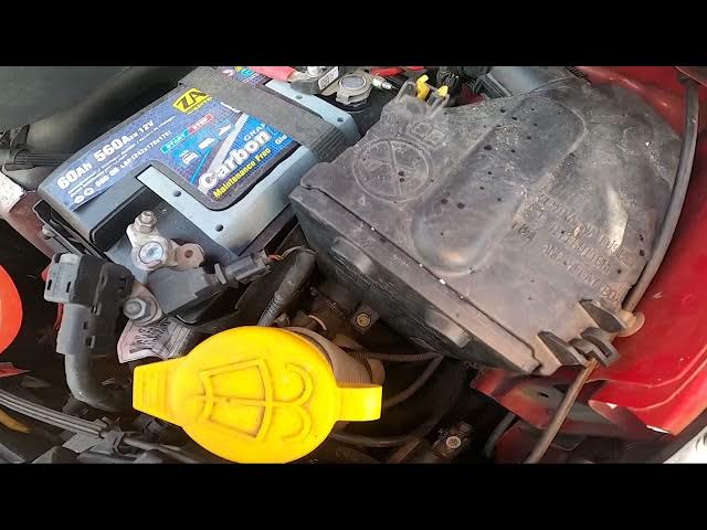 Video thumbnail for Where is the Fuse Box Under the Hood in the Fiat 500X Crossover ( 2014 – 2018 ) - Find the Fuse Box
