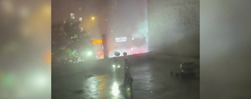 Video thumbnail for 5 injured after fire tears through University Heights barbershop