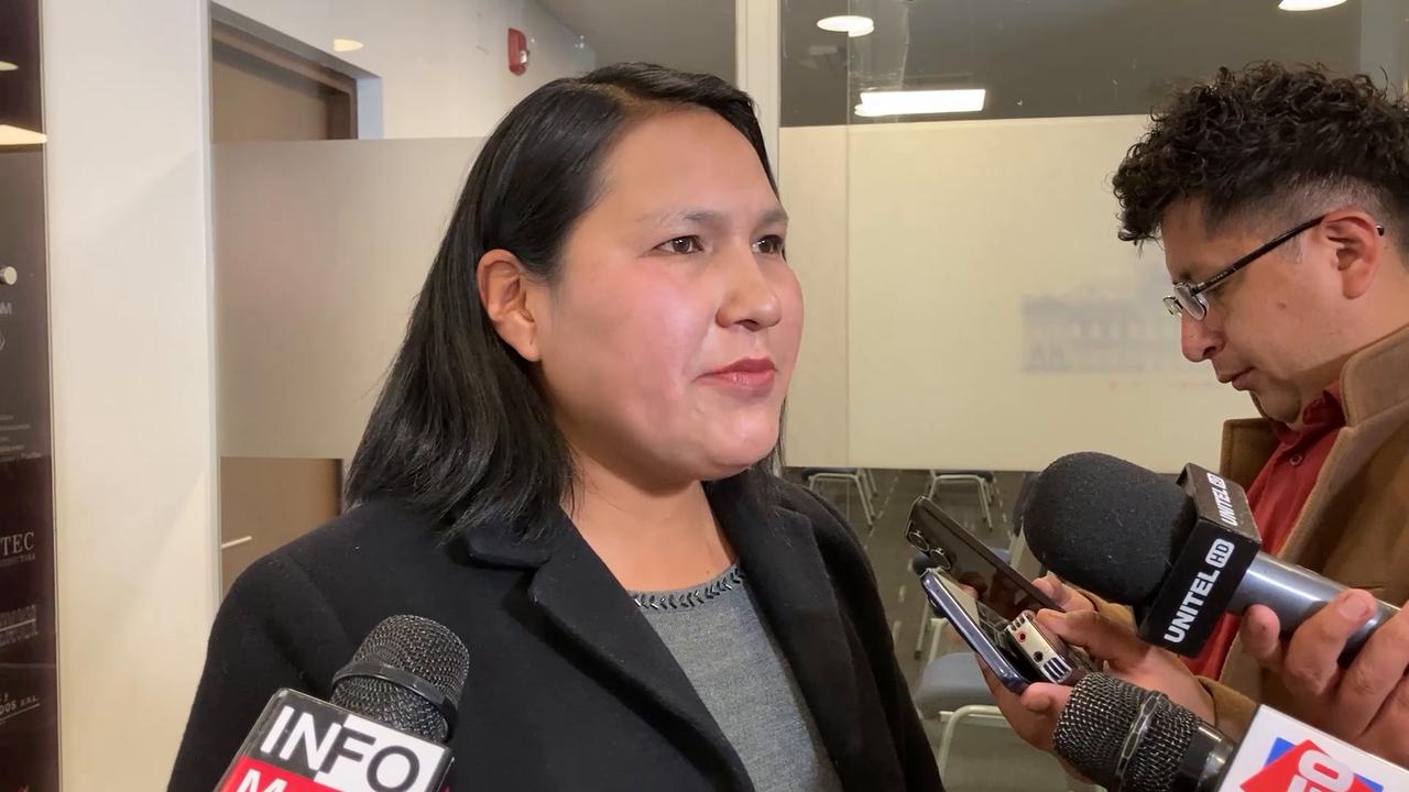 Video thumbnail for Bolivia: QUESTIONS PEACE TRIP AND ALLEGED EXPENSE OF US$3 MILLION.