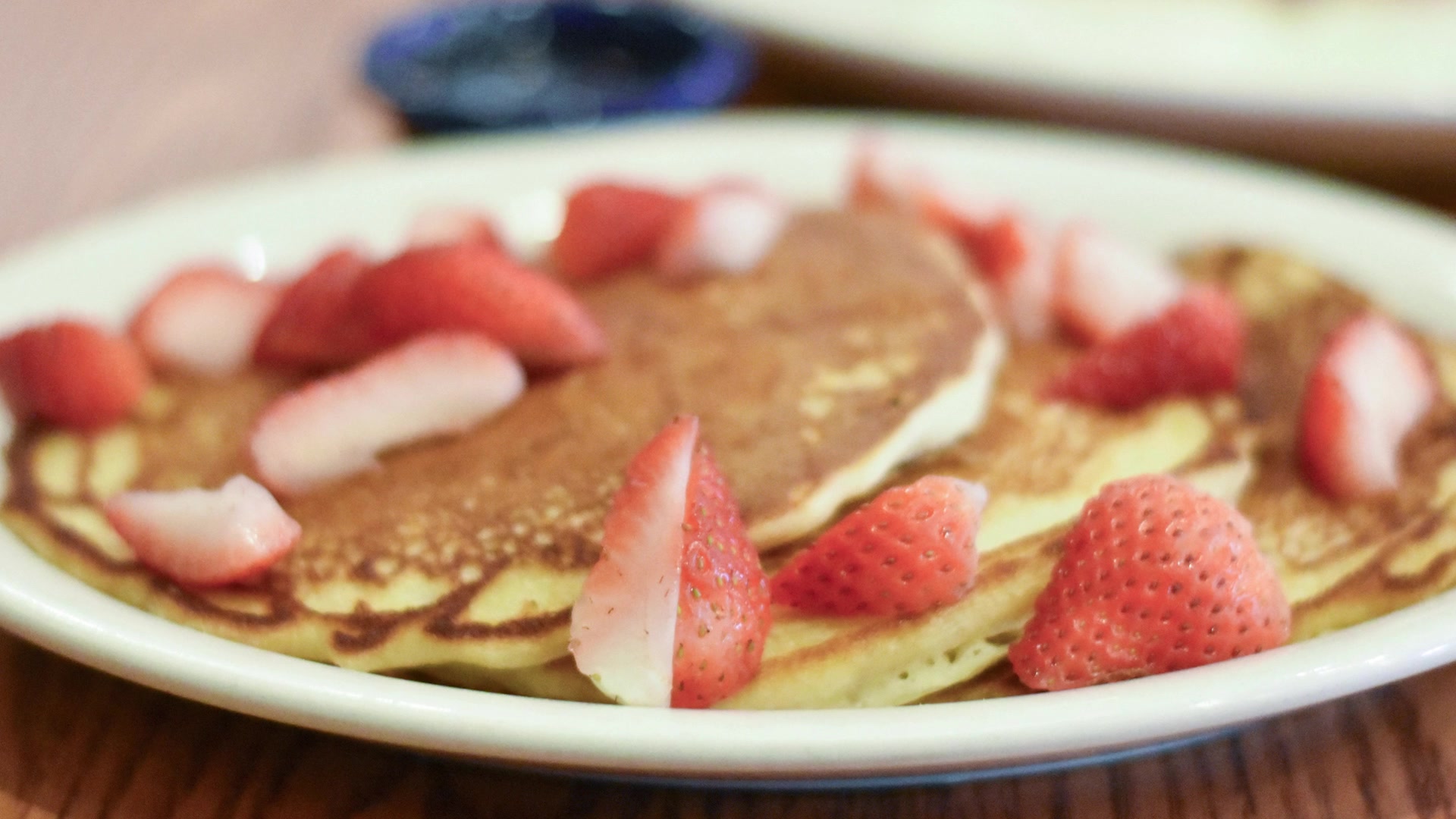 Video thumbnail for Cracker Barrel Vs Bob Evans Breakfast The Winner Is Clear