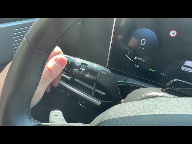 Video thumbnail for HYUNDAI Santa Fe V – How to Enable/Disable Position Lights