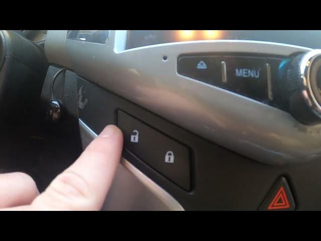 Video thumbnail for How to Automatically Lock and Unlock All Doors in Chevrolet Cruze (2008 - 2016) - Manage Doors Lock