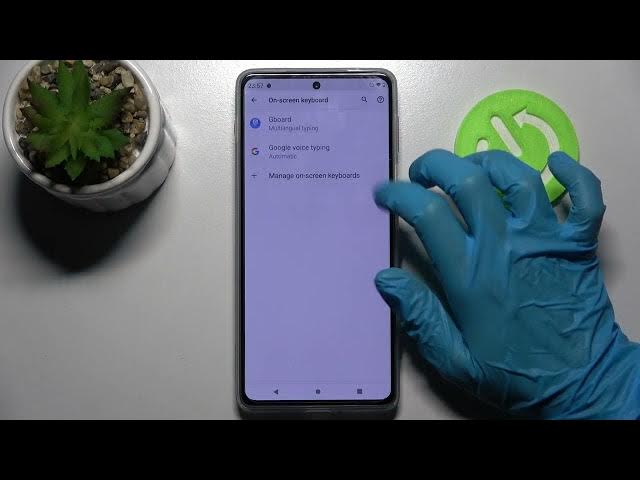 Video thumbnail for How to Enter Text Correction Options in MOTOROLA Edge 20 Pro - Open Gboard Keyboard Settings