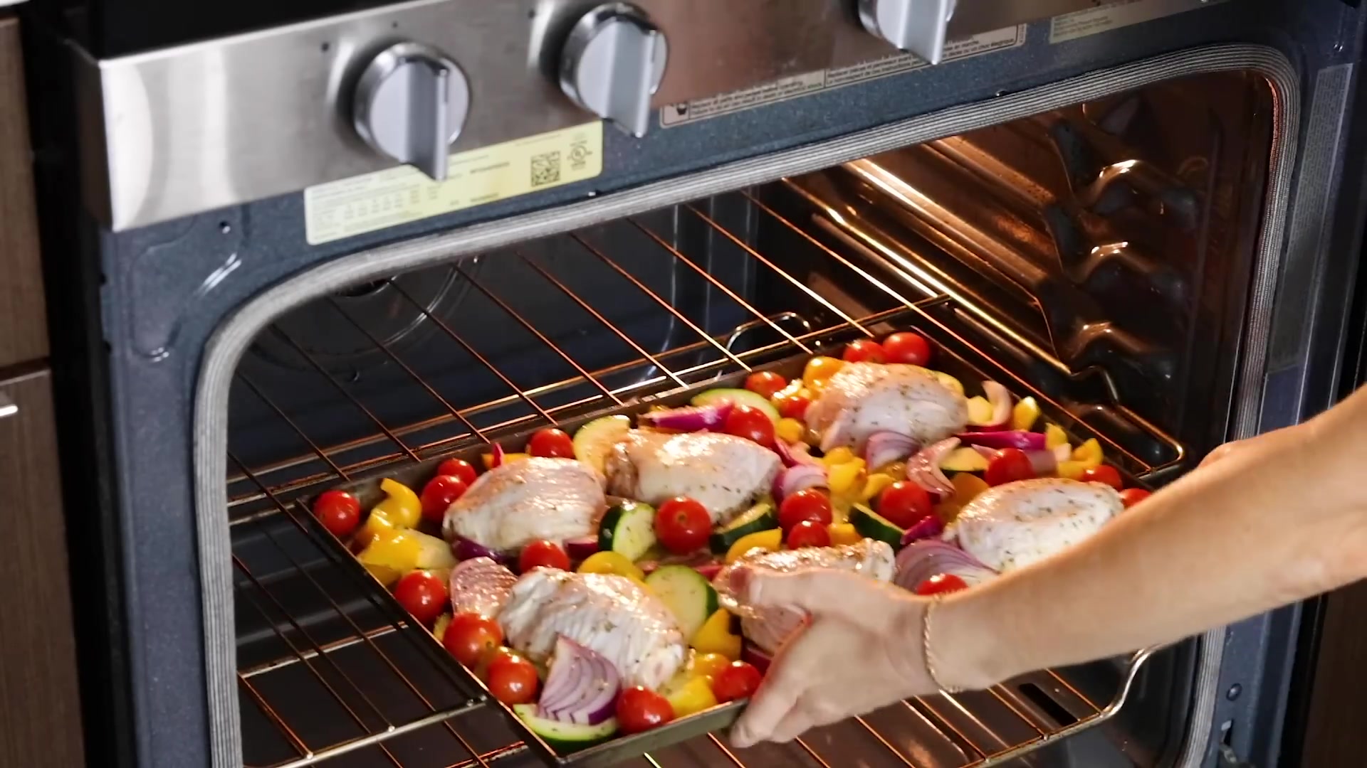 Video thumbnail for 127.SHEET PAN CHICKEN DINNER ¦ loaded with Greek & Mediterranean flavors! (1080p 24fps)