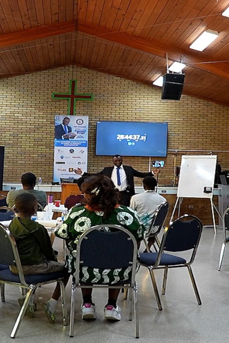 Video thumbnail for Longest leadership lesson - 28 hours and 45 minutes by Peter Adeleke