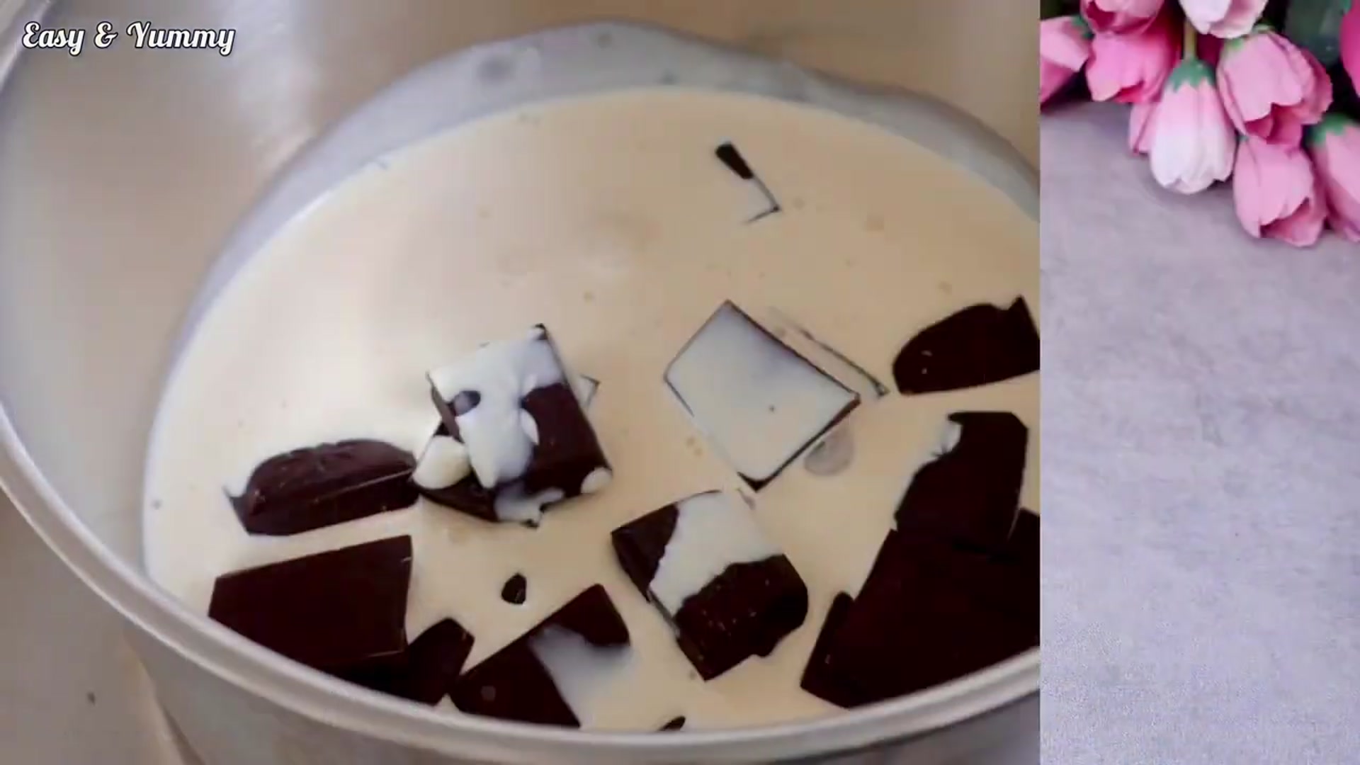 Video thumbnail for Super easy no bake chocolate dessert cups will melt in your mouth! Easy and yummy! (720p 30fps)