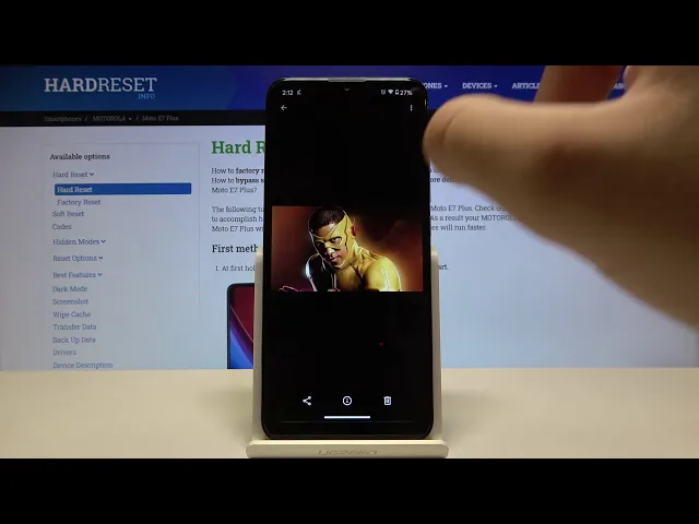 Video thumbnail for How to Locate Downloaded Files on Motorola Moto E7 Plus – Check Downloaded Media