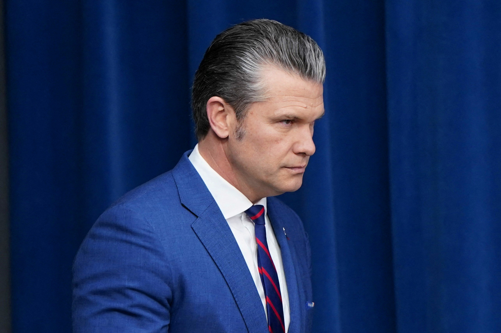 Video thumbnail for Experts doubt Hegseth claim no need to ‘worry about’ Hormuz